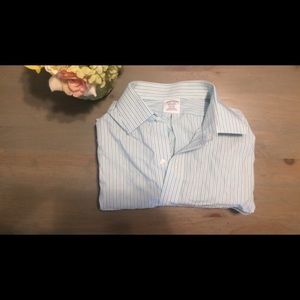 Men’s Brooks Brothers button up shirt!